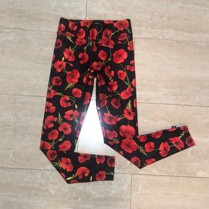 Terez medium flower yoga pants